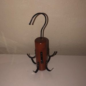 Wooden Belt Hanger